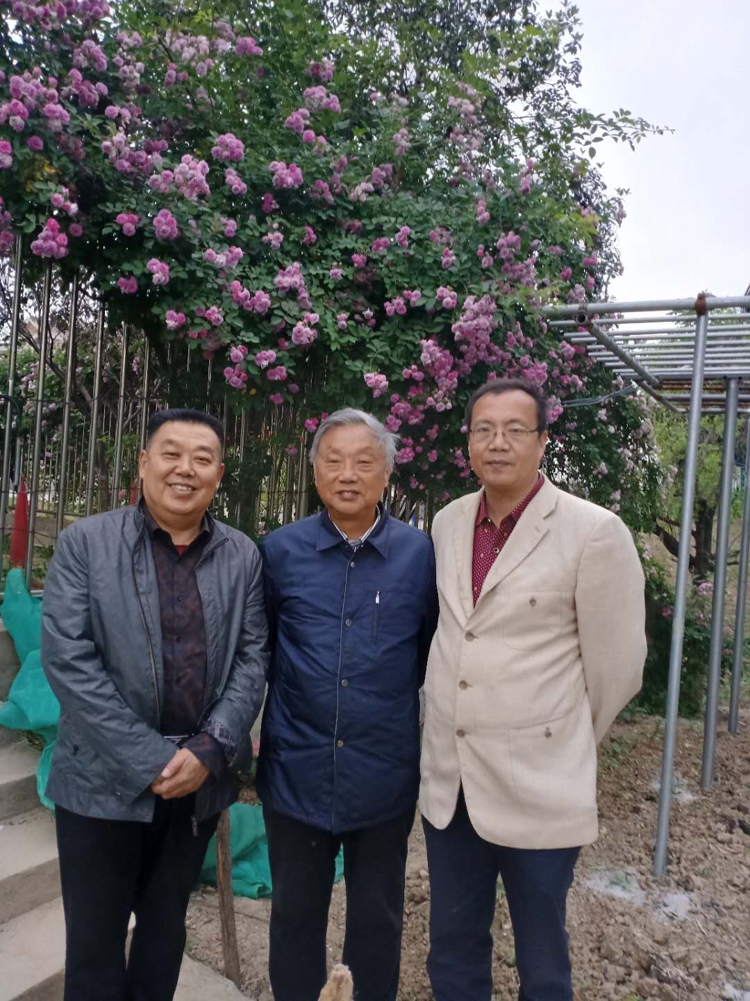 五月七日，拜訪梁如云老人
